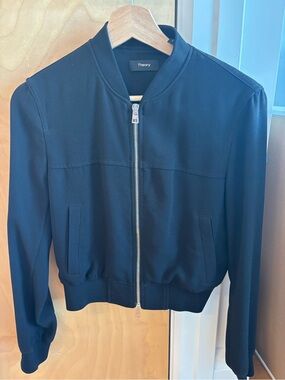Theory black light weight  bomber jacket
